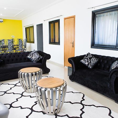 אקרה Maxwell Court Apartments מראה חיצוני תמונה