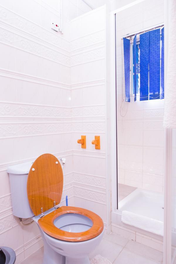 אקרה Maxwell Court Apartments מראה חיצוני תמונה