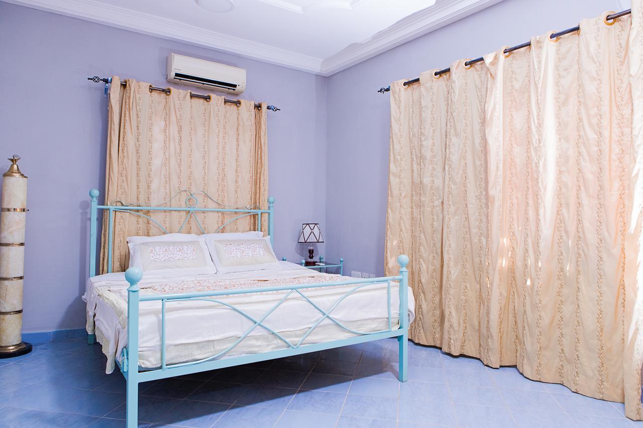 אקרה Maxwell Court Apartments מראה חיצוני תמונה