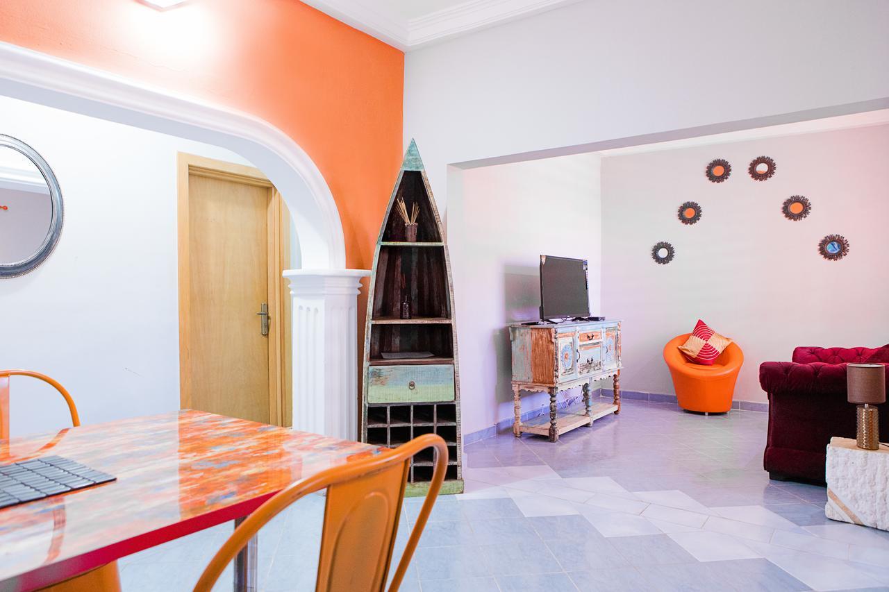 אקרה Maxwell Court Apartments מראה חיצוני תמונה