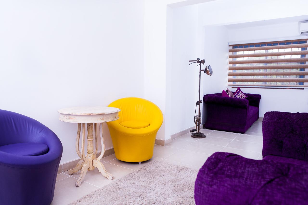 אקרה Maxwell Court Apartments מראה חיצוני תמונה