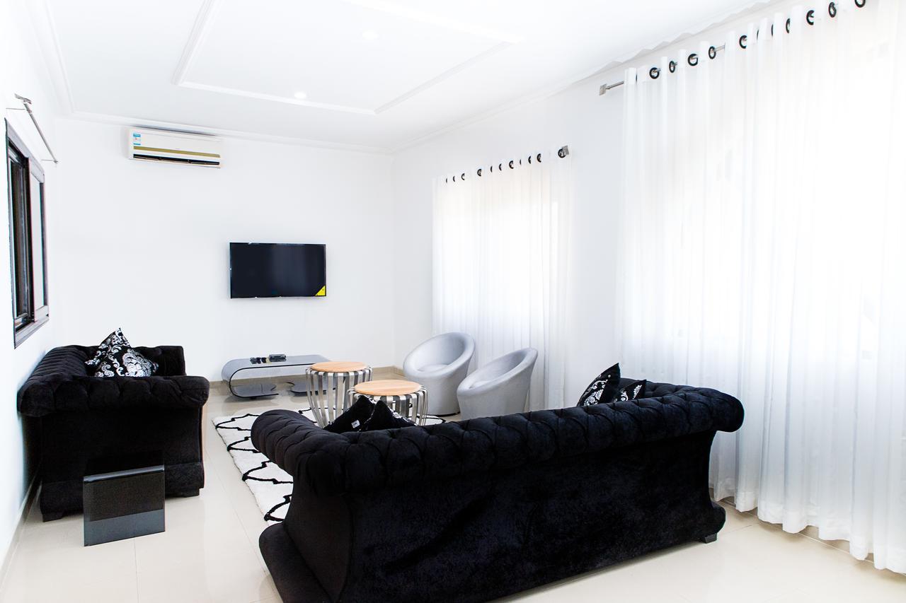 אקרה Maxwell Court Apartments מראה חיצוני תמונה