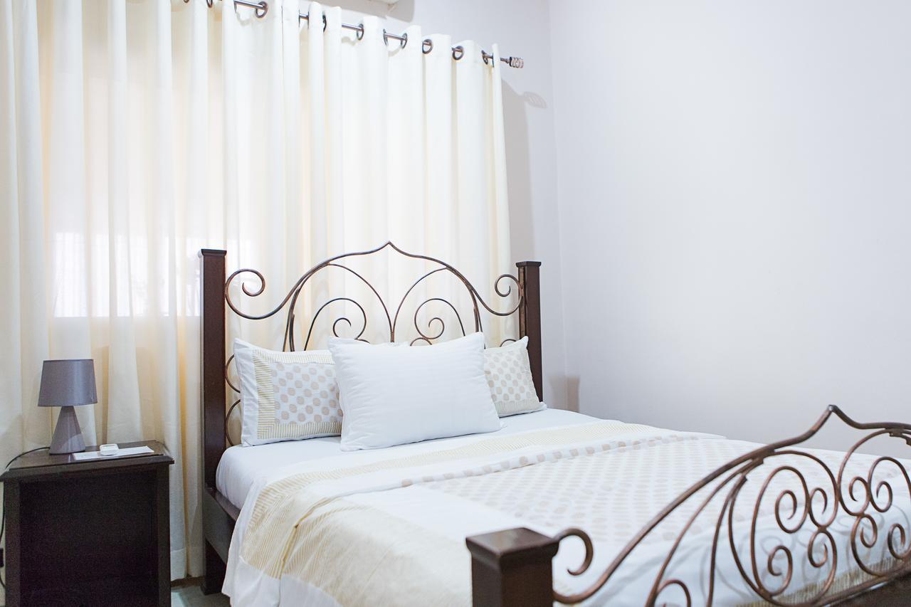 אקרה Maxwell Court Apartments מראה חיצוני תמונה