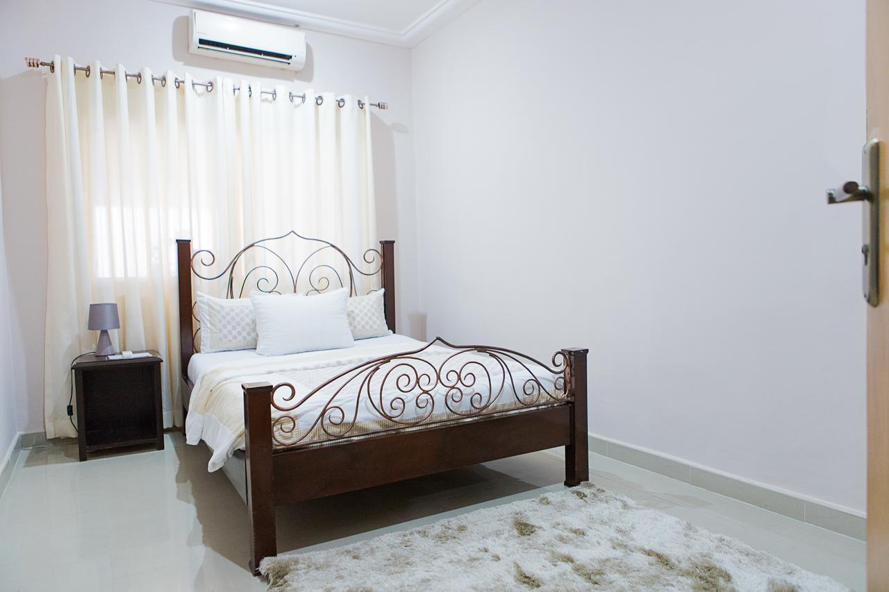 אקרה Maxwell Court Apartments מראה חיצוני תמונה