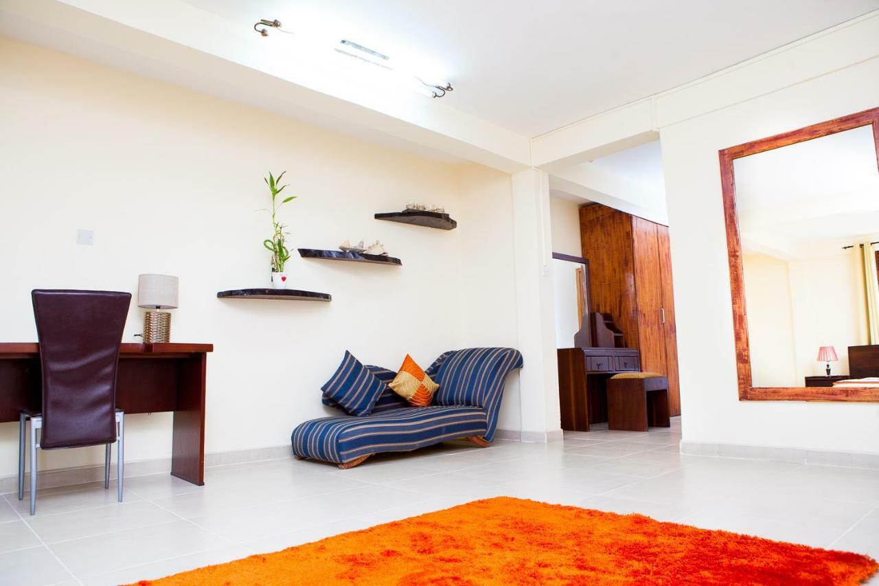 אקרה Maxwell Court Apartments מראה חיצוני תמונה